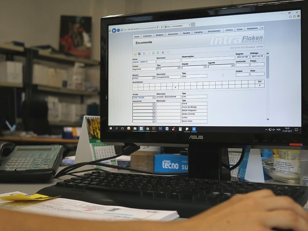 DEPARTAMENTO COMERCIAL